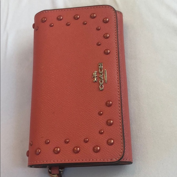 Coach purse w/ matching wallet. No bundle discount - Picture 6 of 7